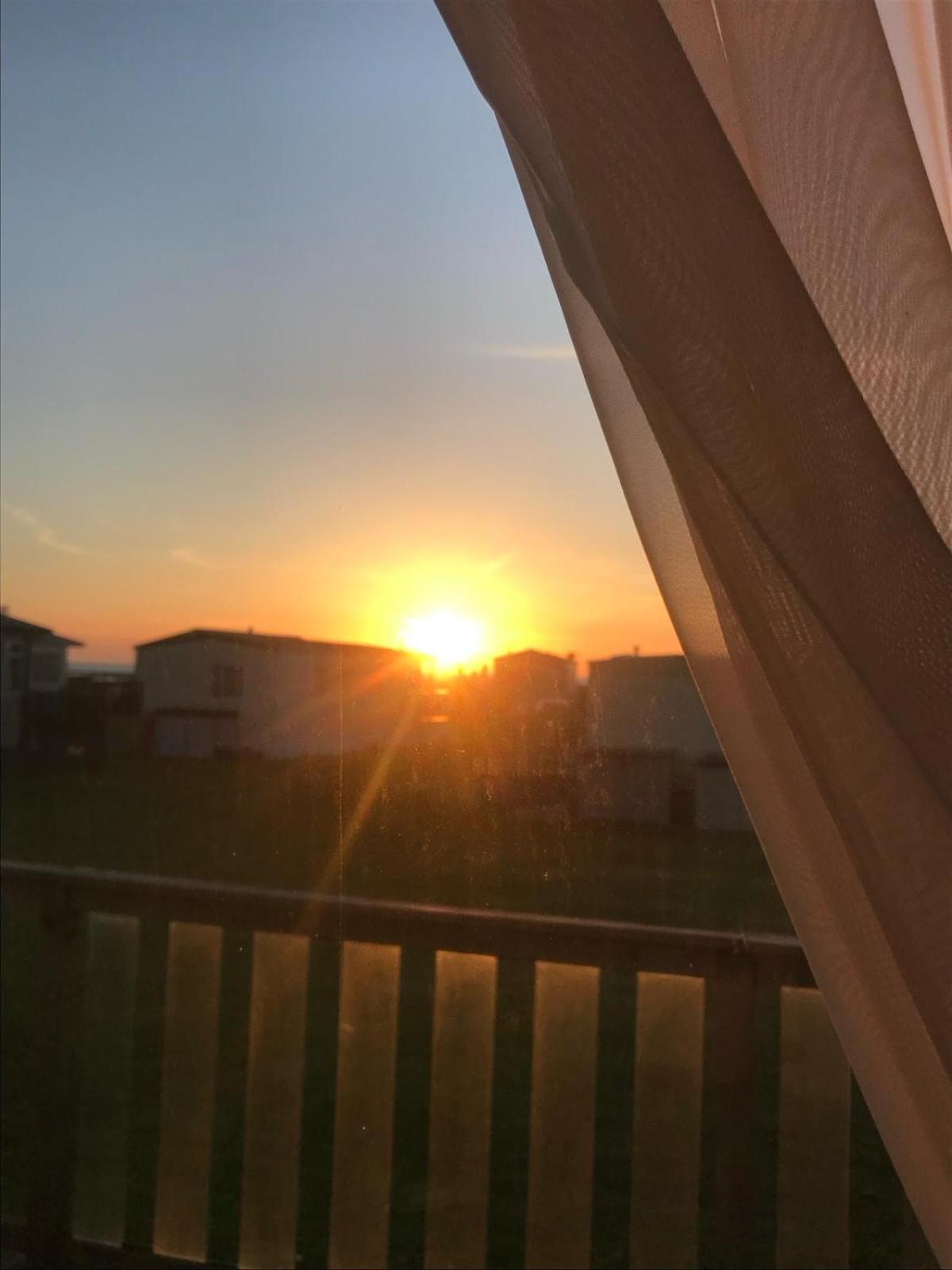 Cosy Caravan Sunbeach Llwyngwril エクステリア 写真